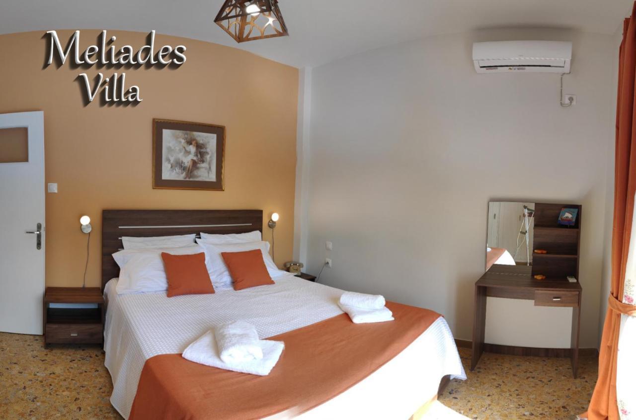 Meliades Villa Agioi Theodoroi Esterno foto