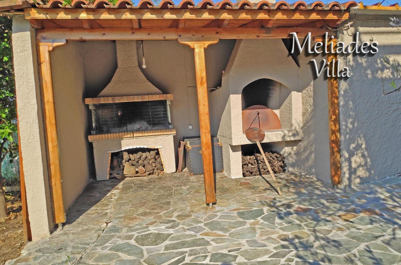Meliades Villa Agioi Theodoroi Esterno foto
